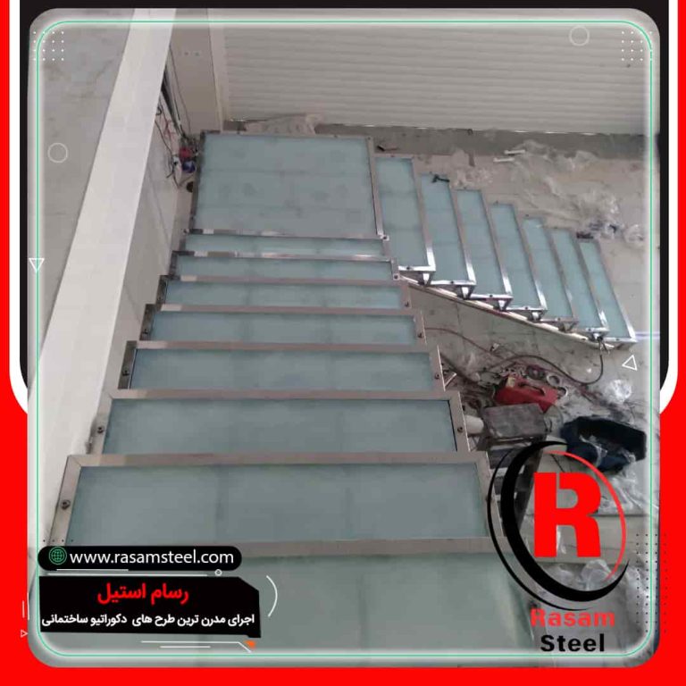 پروژه ساخت راه پله استیل شیشه ای