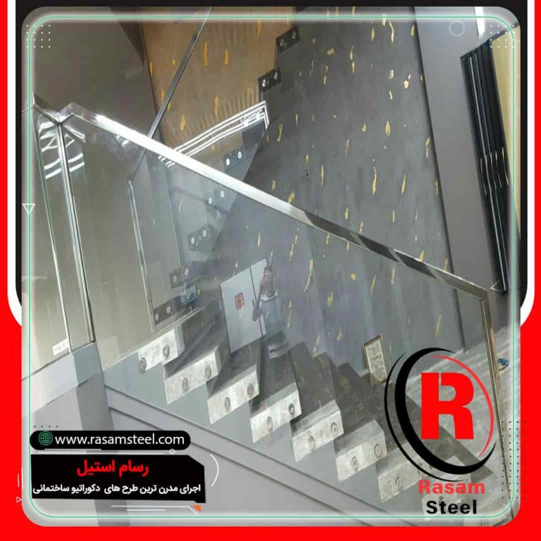اجرای راه پله اکسپوز استیل شیشه ای