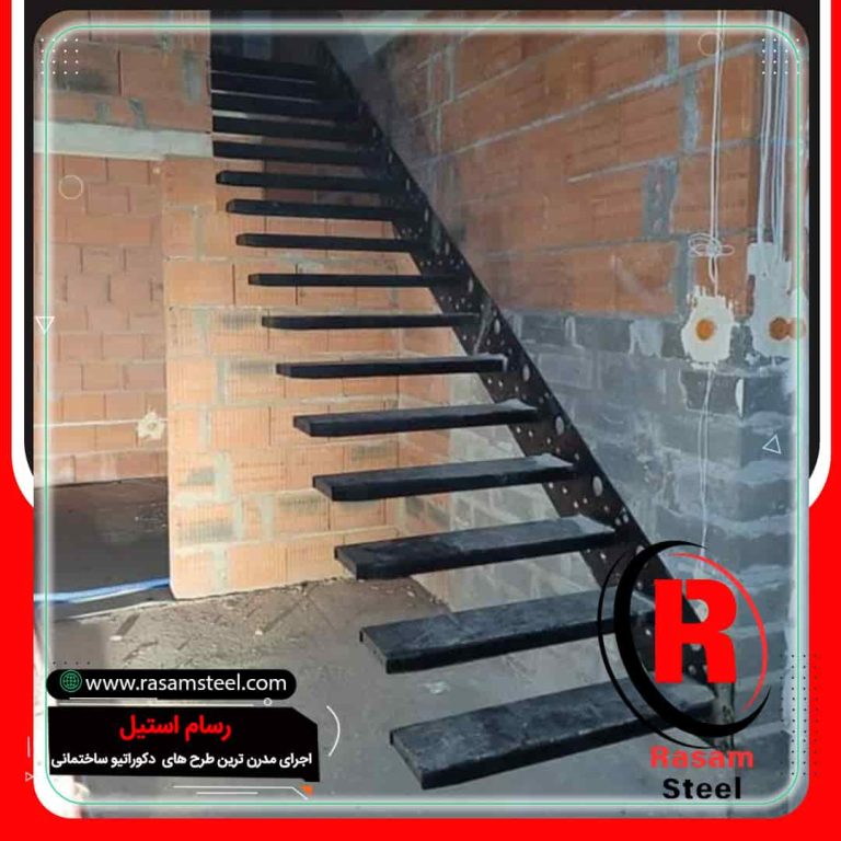 اجرای شاسی راه پله معلق فلزی