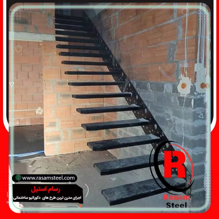 ساخت شاسی راه پله معلق کنار دیوار